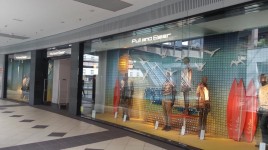 Pull & Bear | Centro Comercial Aqua Multiespacio